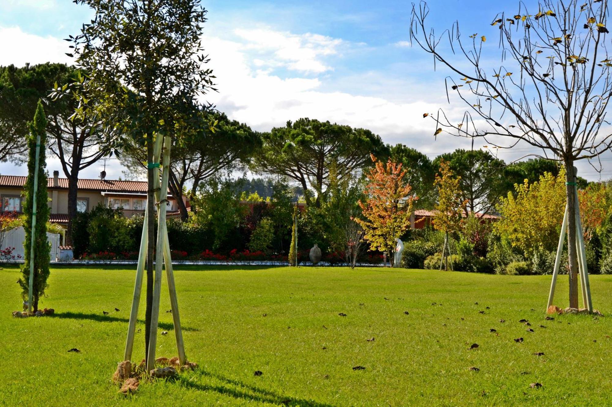 Cevoli Country Resort Lari Luaran gambar