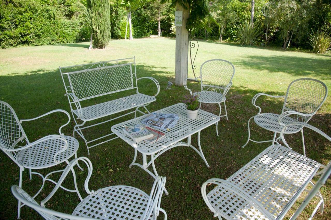 Cevoli Country Resort Lari Luaran gambar